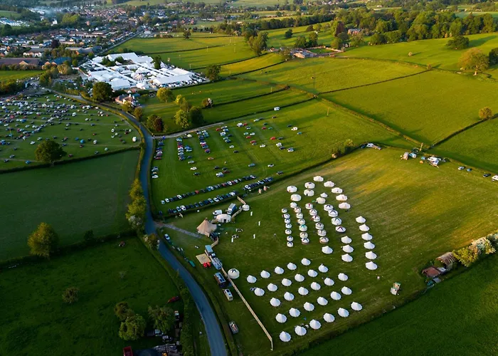 Fred\'S Yurts At Hay Festival